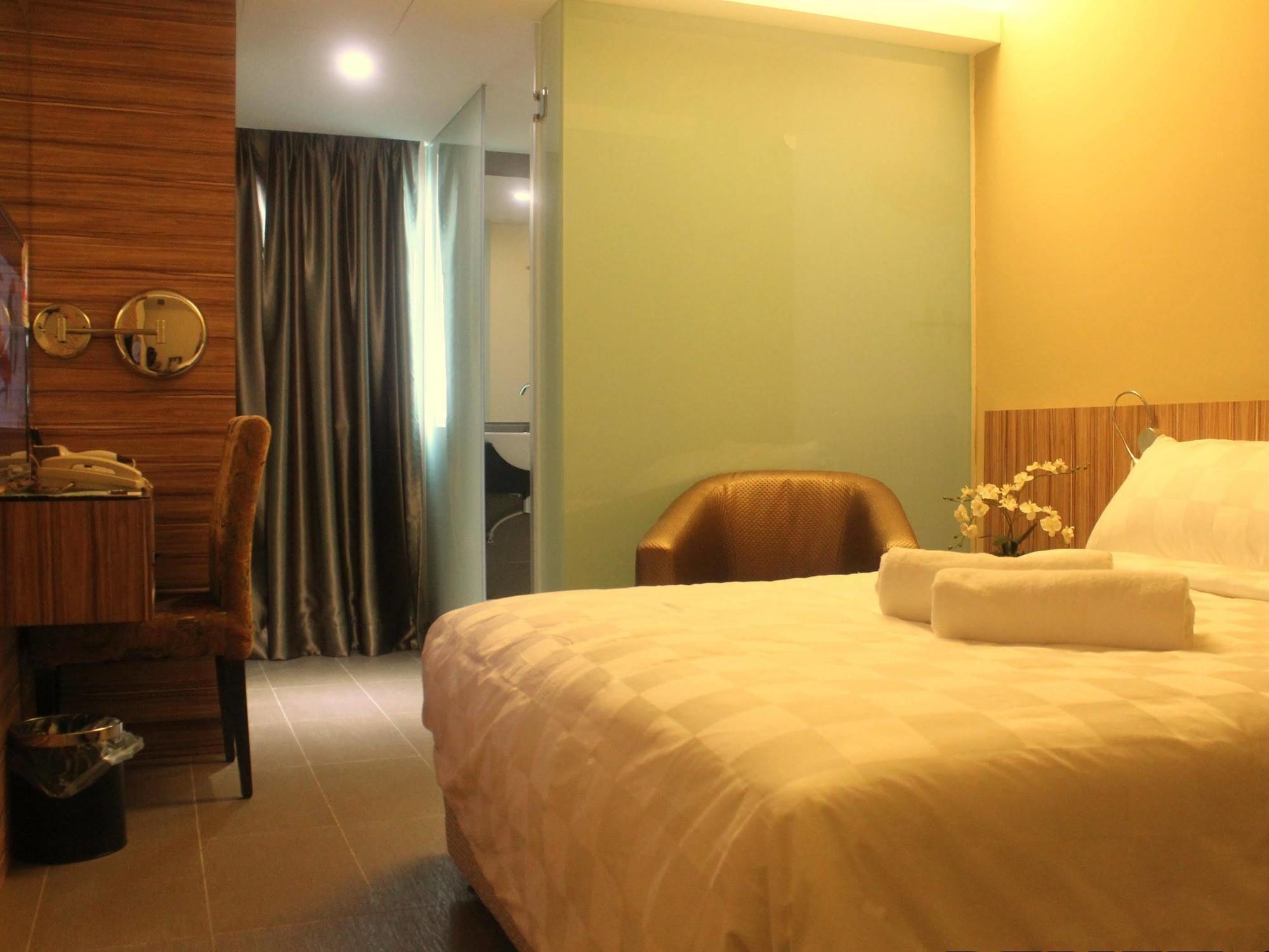 Mornington Hotel Medan Ipoh Exterior foto